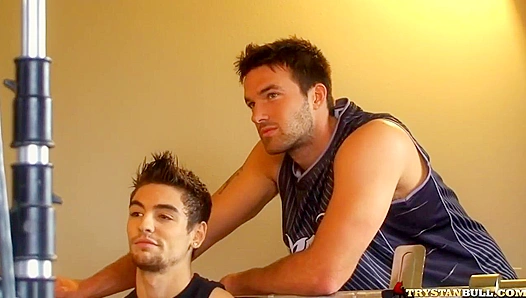 Trystan Bull Jonny Torque Fuel Steamy On-Set Encounter – GayPornHeat 18+