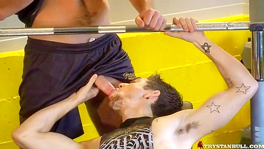 Trystan Bull Jonny Torque Fuel Steamy On-Set Encounter – GayPornHeat 18+