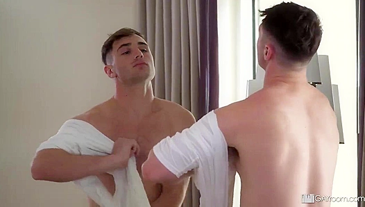 Wesley Woods Michael Boston: Hot Forbidden Tryst at Man Royale – 18+