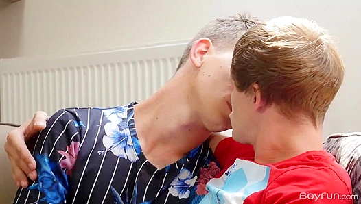 Antony Carter Commands Passionate Threesome With Two Eager Twinks – GayPornFlix 18+