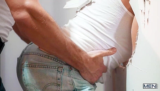 Dom King Shamu Azizam Takes Control: Power, Passion Pure Dominance – GayPornHeat 18+