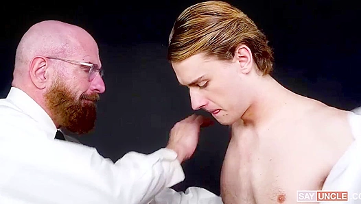 Skylar Finch Mick Weston Go Hard in Steamy Missionary Ride – GayPornHeat 18+