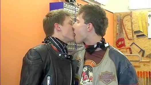 Hard Ride, Raw Heat: Rick Lucas Takes It Deep – GayXXX 18+