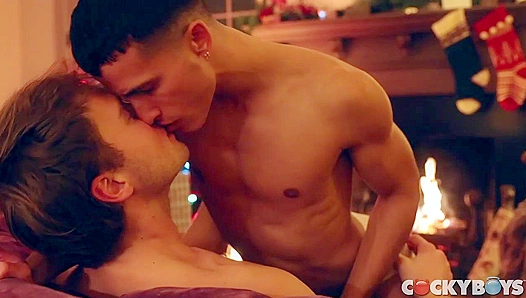 Daniel Evans Seth Cain Fulfill Steamy Holiday Fantasies – Merry Cock Adventures