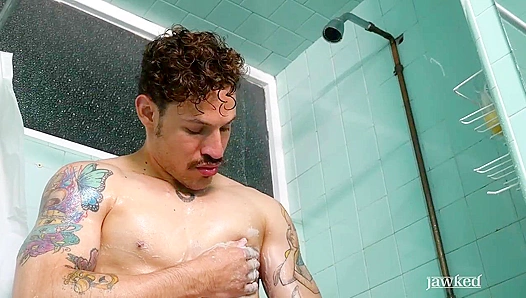 Hot Shower Fantasy: Andy Stevens Gets Wild Horny – JAWKED