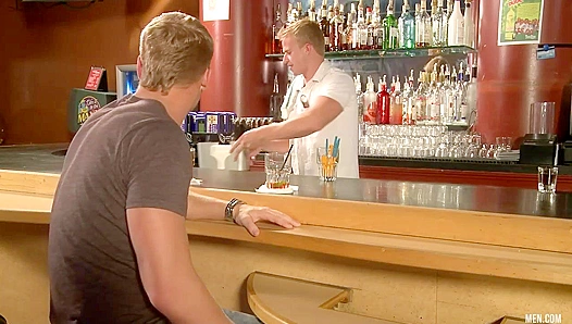 Straight Curiosity Ignites: Gavin Camerons Steamy First Gay hookup – 18+