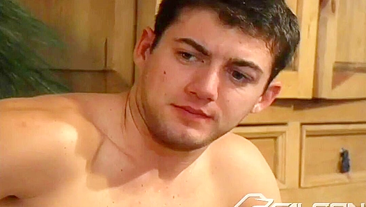 Justin Jameson Claims Both Twinks in Hot Triple Penetration Ride – 18+