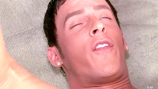 Tyr Alexander Takes Center Stage: Hot Office Blowjob Session – GayPornXL 18+