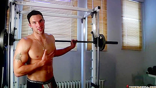 Hot Slick: Gym Stud Jizzes Hard After Intense Workout – GayPornHub 18+