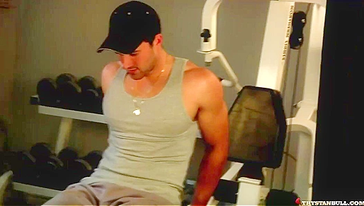 Brunette Beast Rips Through Workout — Dripping Heat Muscle Lust – GayWorkouts 18+