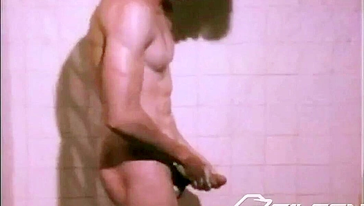 Buff Beast Bill Dominates a Steamy, Muscle-Pumping Solo Session – Falcon Stud