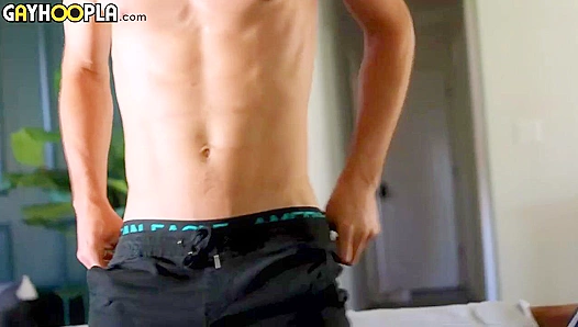 Pretty Boy Rick Johnson Spills Secrets in Sultry Slow-Mo Chat – GayHoopla 18+