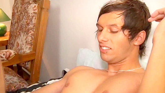 Nikolas Cox Todd Reid Heat Up with Hot Bareback Passion – GayXXX