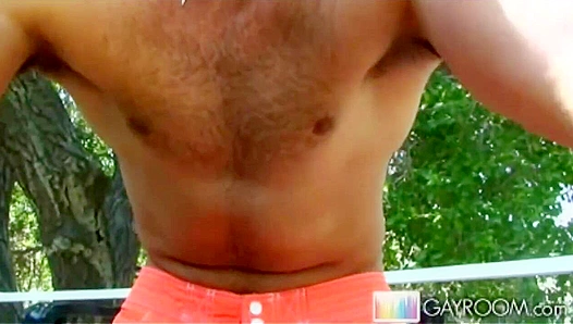 Gianni Lucas Outdoor Orgasm, Hot Cum Shoots Wild – GayXXXHub 18+