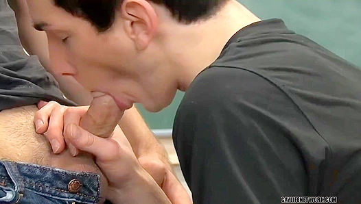 Alex Todd Colby London Get Hands-On in Naughty Classroom Fun – TeachTwinks 18+