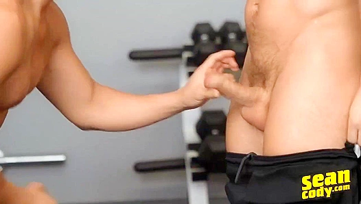 Ripped Rivals Clash: Steamy interracial Gym Session – Deacon Dale 18+