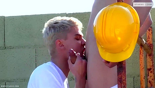 Hard Hats Off: Mike Cole Titus Snow Ignite Steamy Lust On-Site – GayXXX