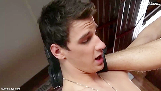 Brotherly Heat Ignites: Benjamin Svens Passionate Encounter – GayXXX