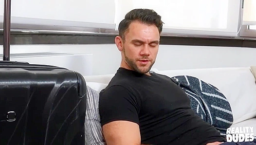 Blaze Austin Goes Wild in Hot Bareback Action – RealityDuds 18+