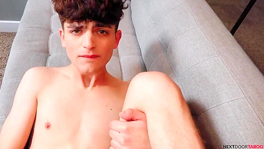 Game Night Heat: Kyle Zaynes Steaming Secret Exposed – GayPornHeat 18+