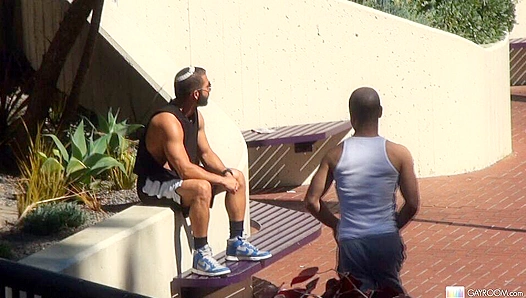 Explosive Finish: Mike Dreyden Blows His Load Big Time – GayXXX 18+
