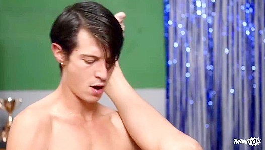 Steam-Fueled Lust: Troye Lukes Horny Chess Match Turns WILD – Xtra Hot Scene