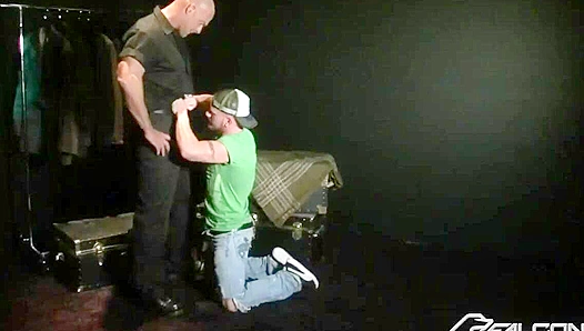 Zak Spears Buries Huge Dick In Luke Rileys Clenching Ass – Steamy Gay Action