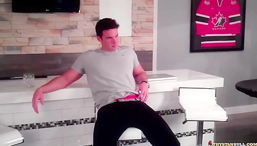Tristan Bulls Ignites Passion With Hot, Steaming – NaughtyVideos 18+