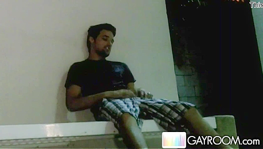 Kryz Perezs Steamy Public Tease Turns into Hot Solo Action – GayXXX