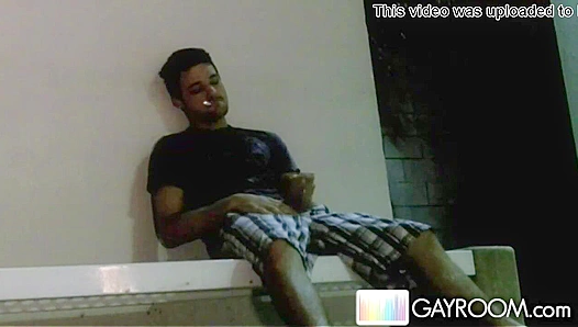 Kryz Perezs Steamy Public Tease Turns into Hot Solo Action – GayXXX