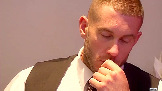 Craving Hard Heat: Scott Hunter Takes Harley Everetts Thick Load – 18+
