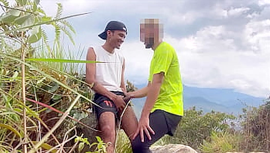 Stranger Danger: Hot Gym Guy Gets Fucked by the Highway – GayXXX 18+