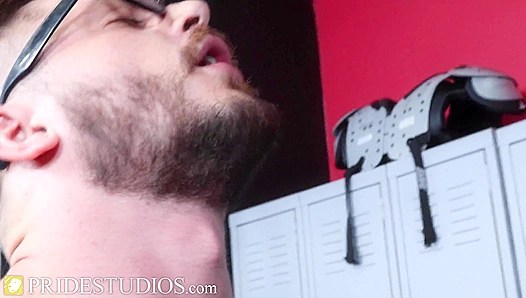 Chad Kyle Goes Wild: Blown Jacking Off in the Steamy Lockers – GayPornZone