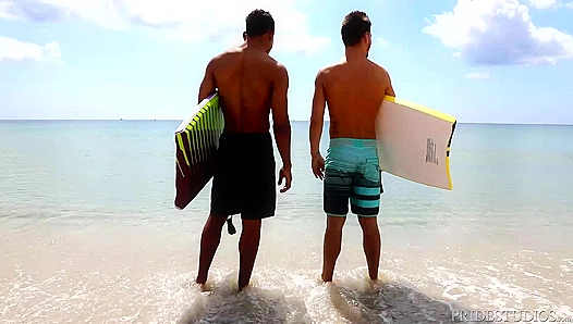 Beach Heat: Latin Stud DylanLucas Takes It Deep from His Buddy – 18+