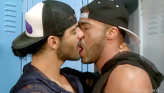 Muscle Kings Micah Brandt, Ali Liam Go Raw in Steamy Outdoor Threesome – 18+