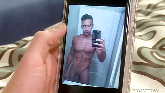 Massive Dick Stretches Tight Ass Live – Steamy Webcam Ride – GayXXX 18+