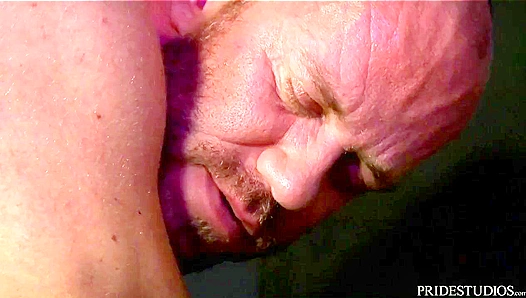 Hugh Hunter Claims Matt Stevens Tight Ass Until He Gives In – 18+