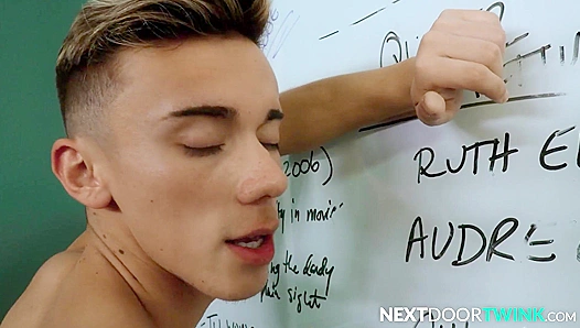 Hot Twinks Collide: Steamy Group Action Unleashed – NextDoorTwink 18+