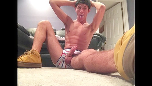 Brazilian Fire Meets Sicilian Passion in Hot Interracial Hookup – GayPornoMix 18+
