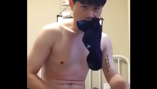 Young Thai Beauty: Hot First Time Gay Action – AsiaRaw 18+