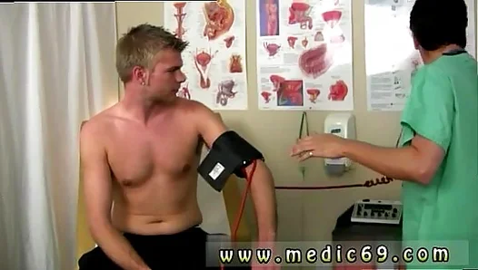 Steamy Asian Gay Tryst: MasTepson Moores Hot Exam Room Seduction – XXX