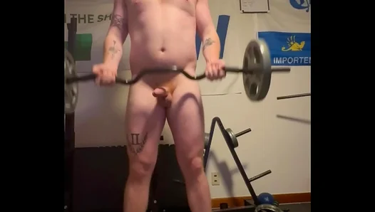 Sweat-Slicked Muscle God Curls Hard Gets Horny – GayMuscleX 18+