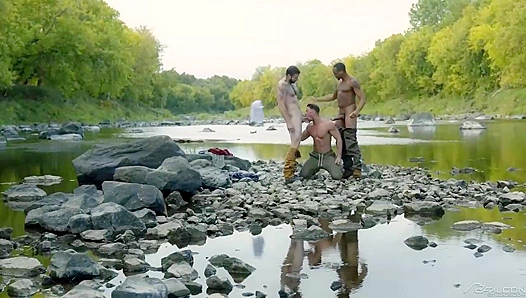 Hot Summer Lust: Skyy Derek Trent Ignite Outdoors – 18+