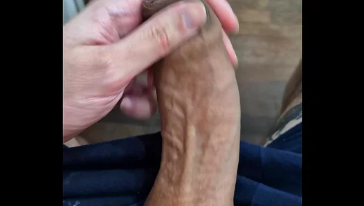 Loving That Silky Brazilian Beef—Solo Guy Sucks Himself Raw – Amateurs 18+