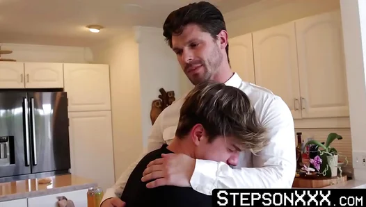 Jordan Lakes Takes Devin Francos Bareback Ride in Steamy Stepbrother Heat – 18+