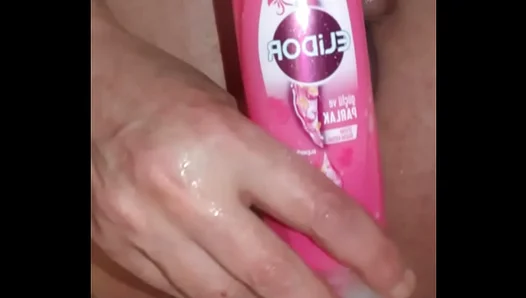 First-Time Shower Fun: Amateur Guy Uses Shampoo Bottle for Hot Solo Ass Play – 18+