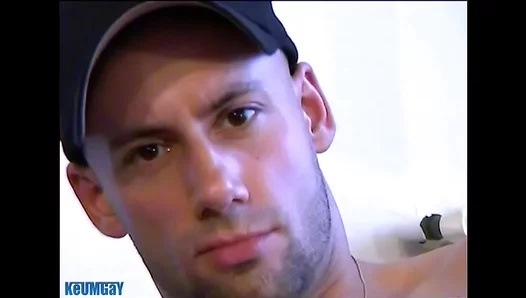 Hot Delivery Reward: Built Stud Gets Fully Serviced by Hung Customer – 18+