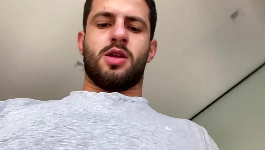 Hot Hard-ons: Sexy Guys Jerk Off Together In Steaming Solos – GayCamDreams 18+