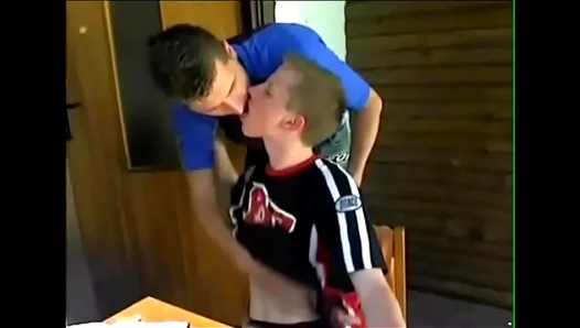 First Time Outdoors: Young Twin Twinks Share a Secret Blowjob Thrill – 18+