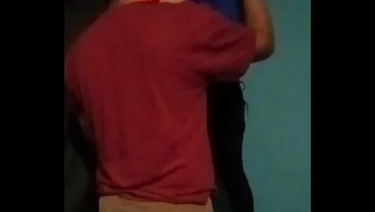 Hot Spur-of-the-Moment Blowjob for the Horny Carpenter – XXXGayTales 18+